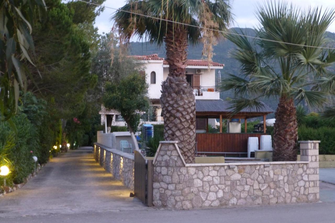 Chriselen Hotel Eleonas Exterior foto